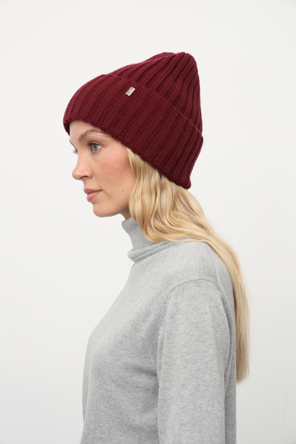 Шапка Julia Florenzi бордовая