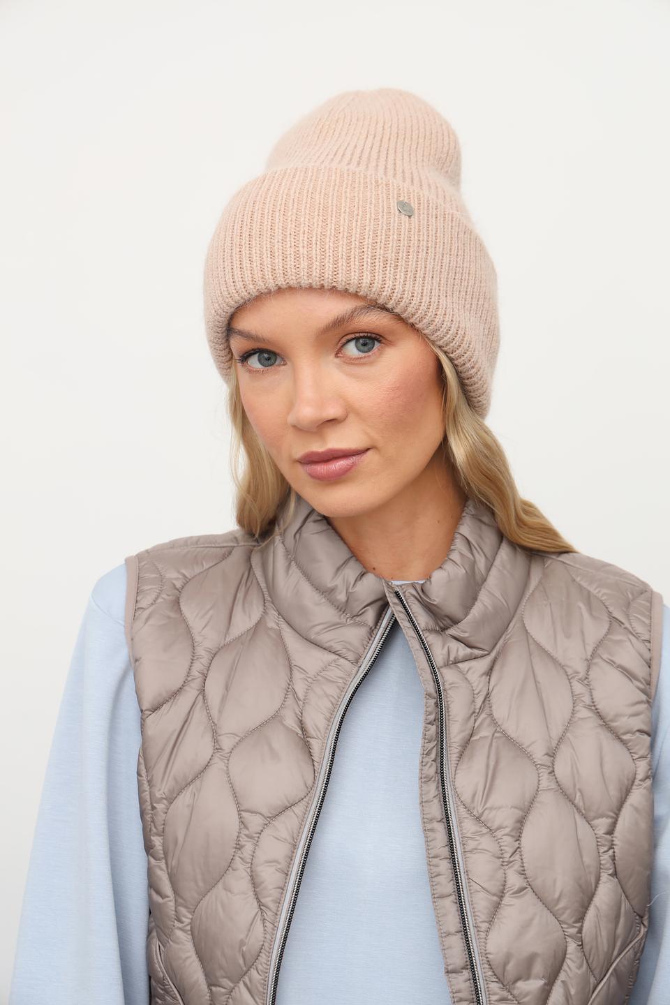 Шапка Julia Florenzi вязаная бежевая