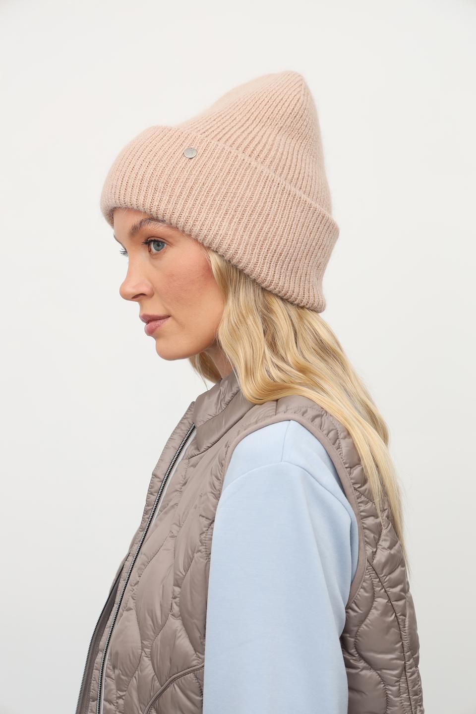 Шапка Julia Florenzi вязаная бежевая