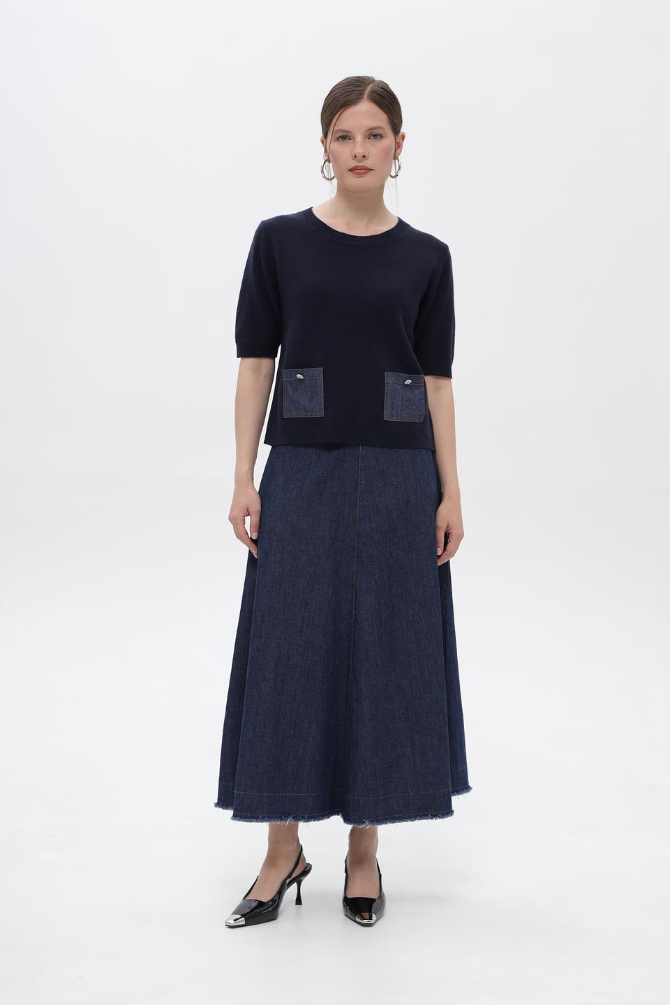 Пуловер Oui темно-синий с джинсовыми карманами и кнопками