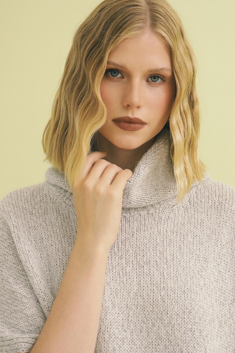 Пуловер Croche с высоким горлом