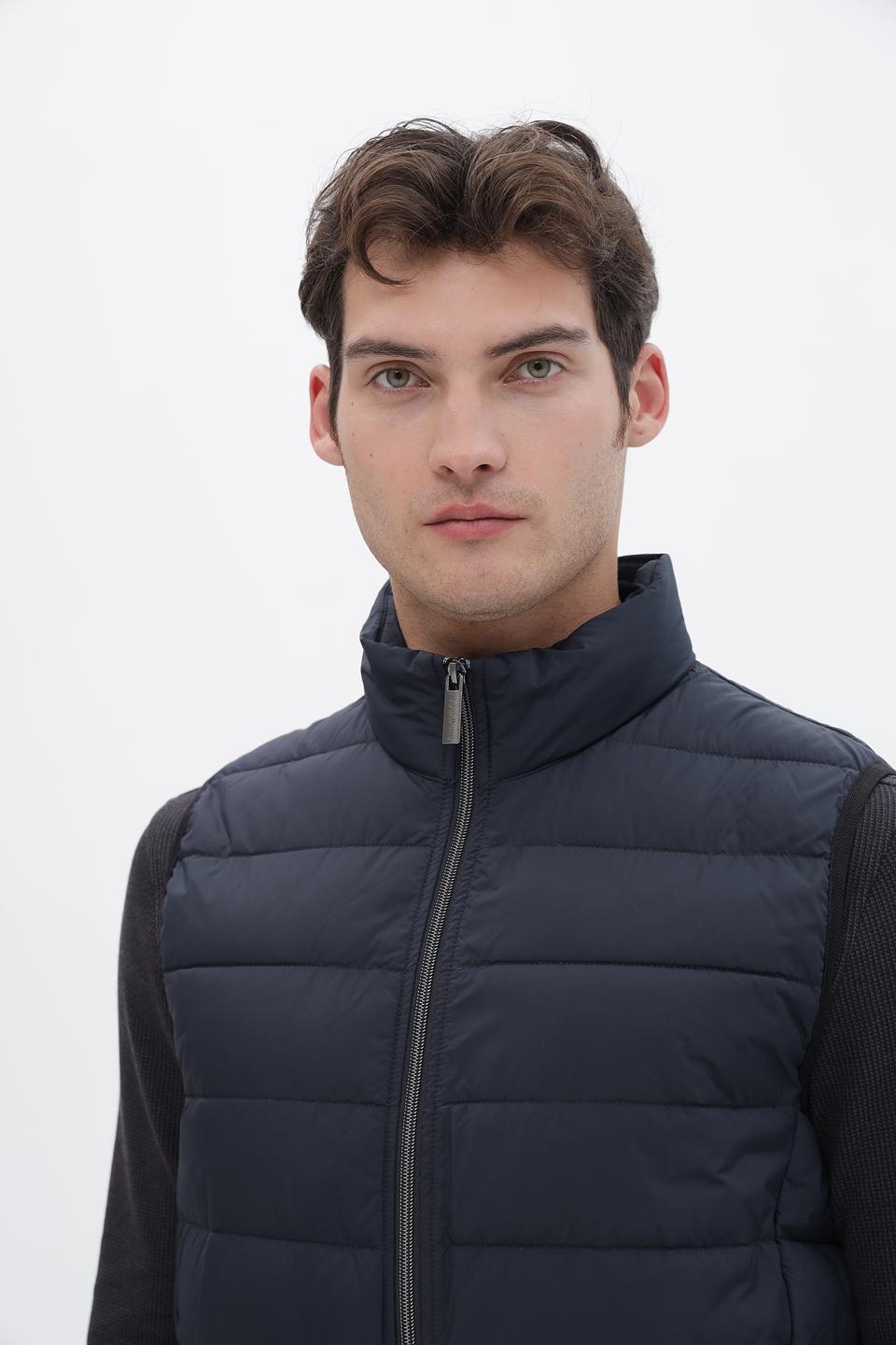 Жилет Bugatti стеганый синий