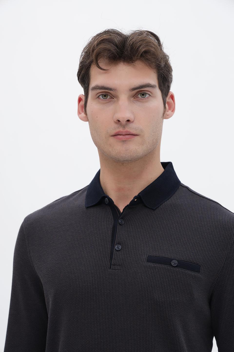 Джемпер Bugatti с воротником-поло графитовый