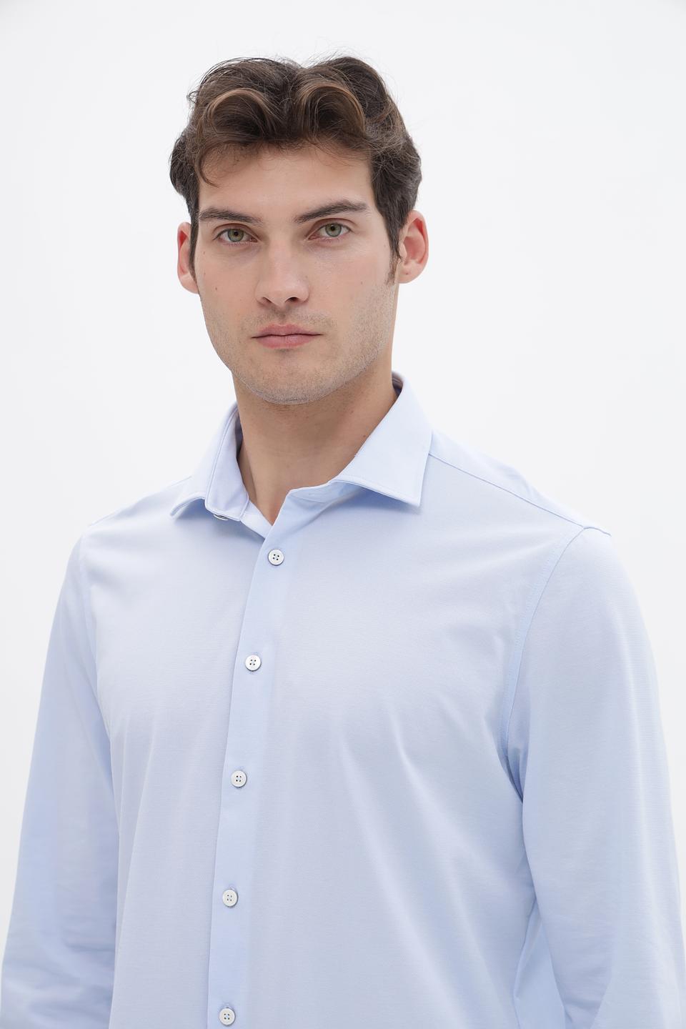 Рубашка Bugatti голубая приталенная