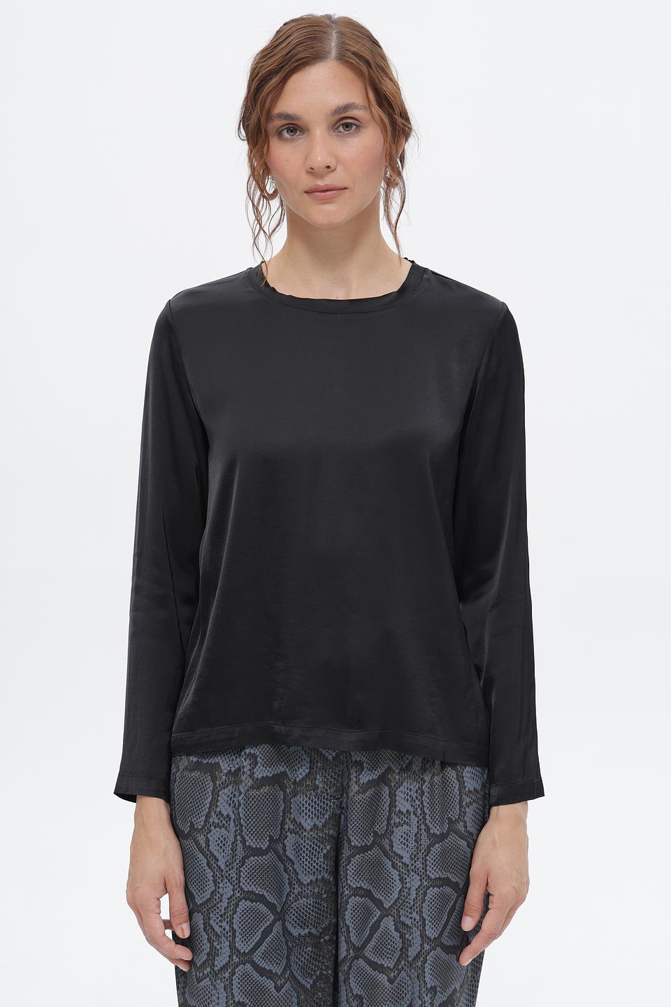 Блуза Croche черная с длинным рукавом