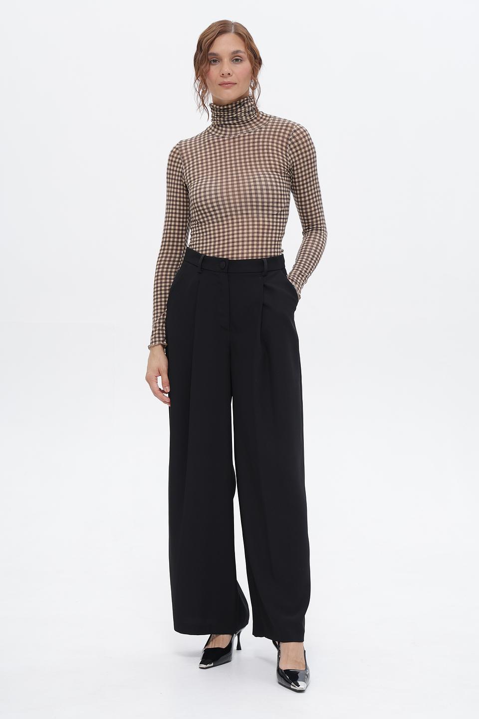 Футболка Croche в клетку с высоким воротом