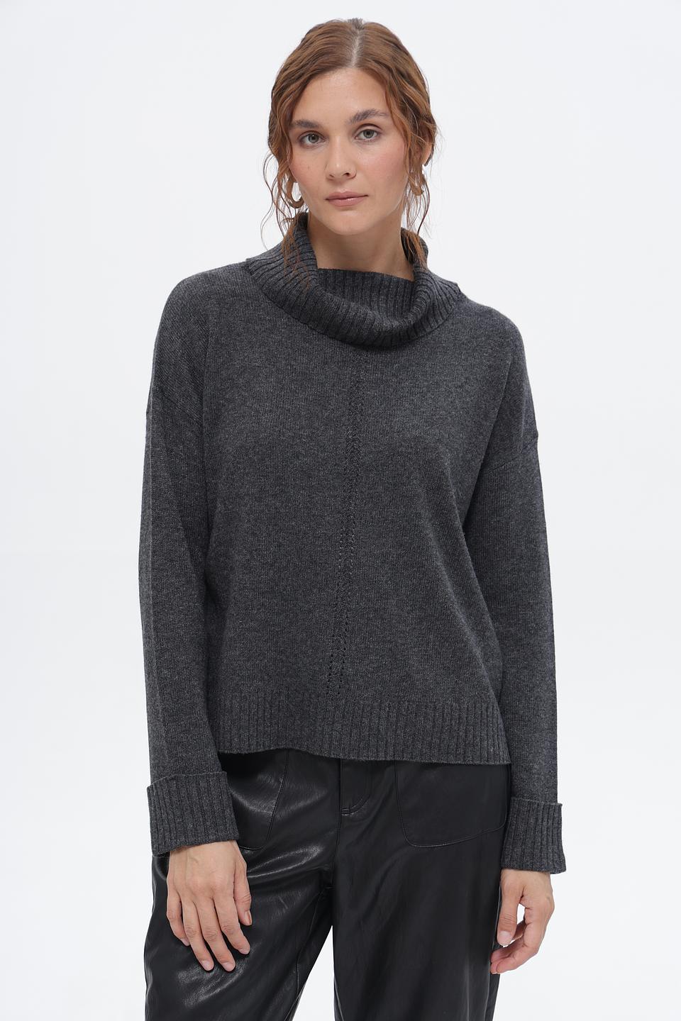 Пуловер Pezzo с горлом серый