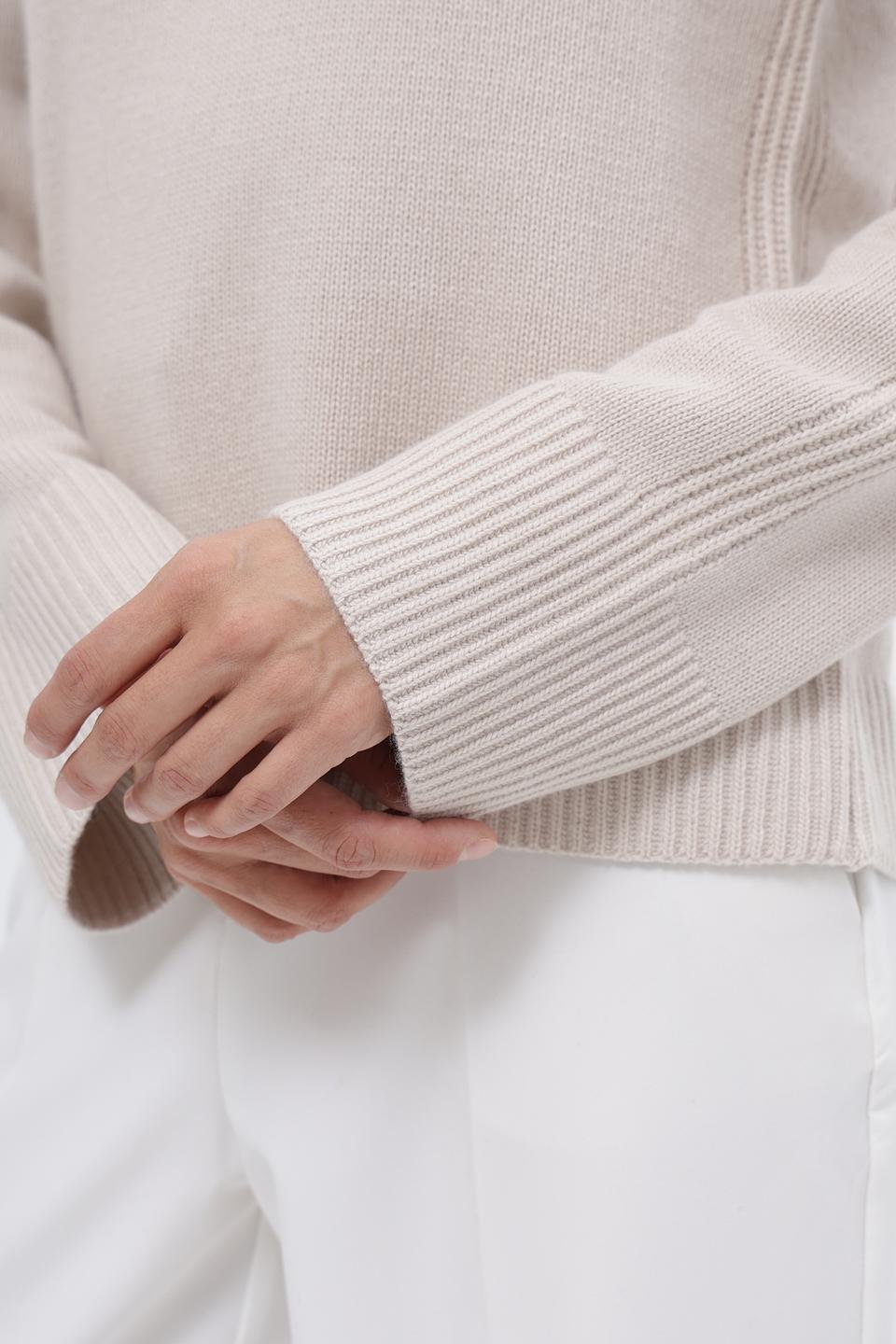 Пуловер Pezzo бежевый