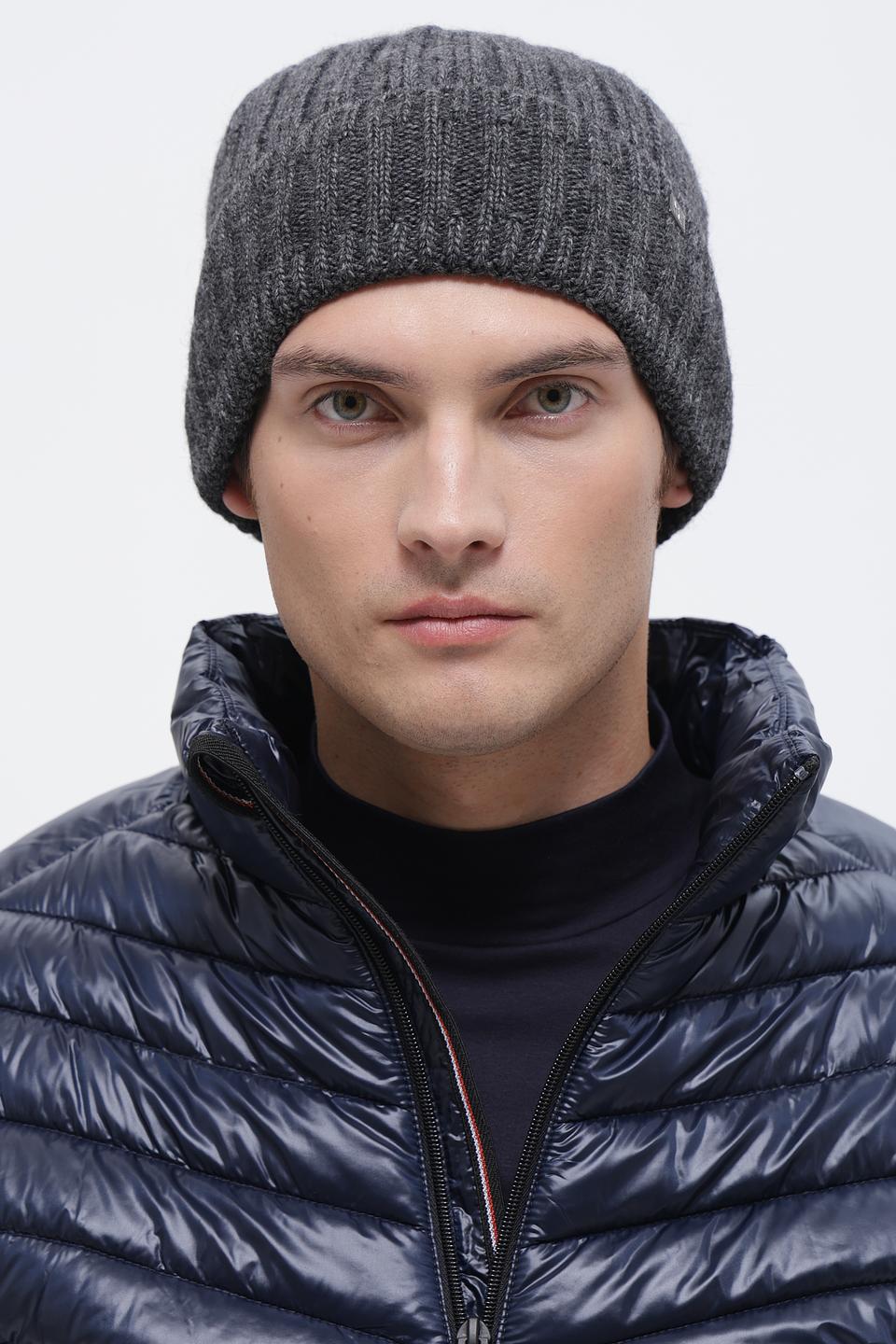 Шапка ADL man серая вязаная