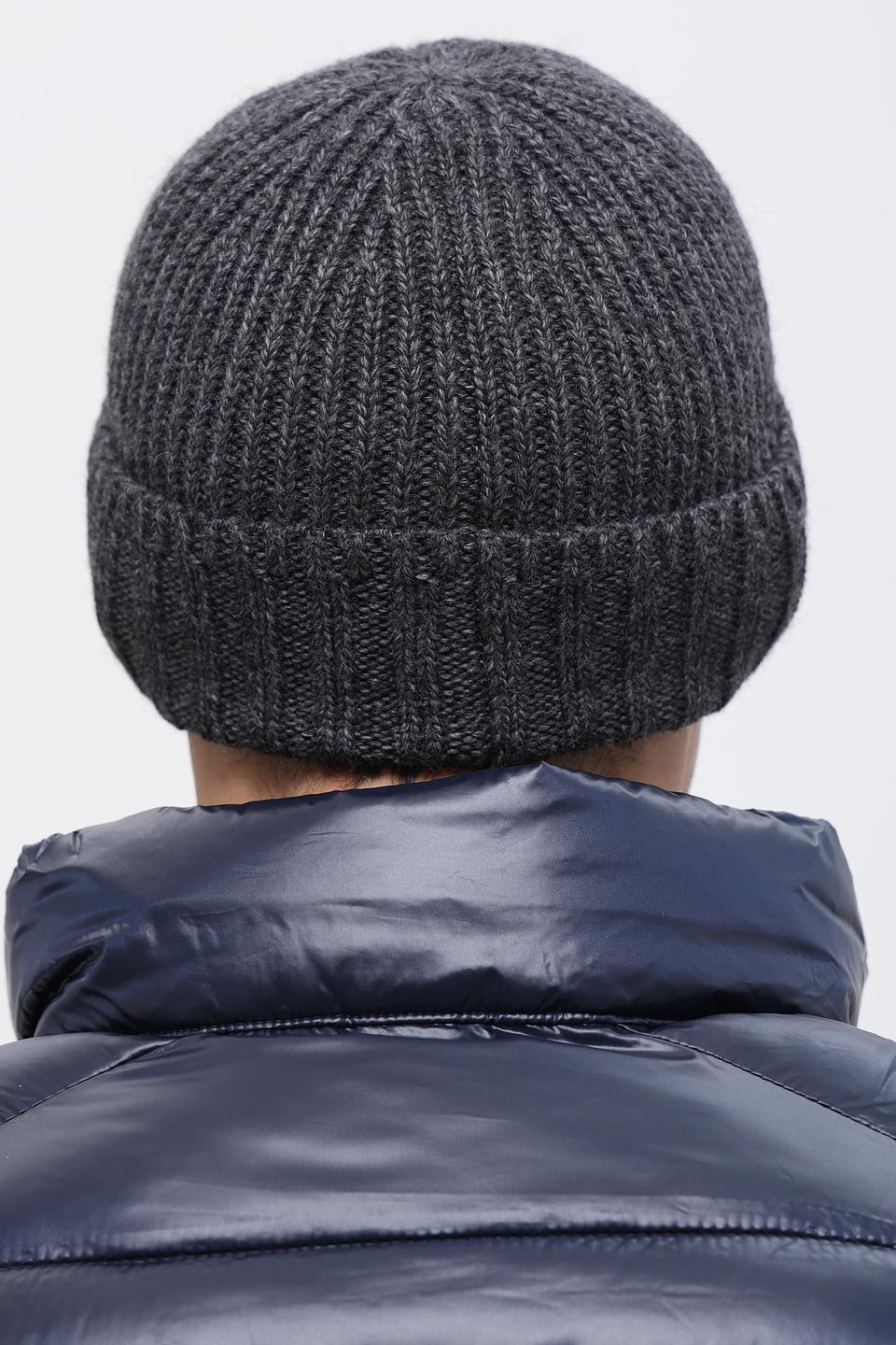 Шапка ADL man вязаная серая