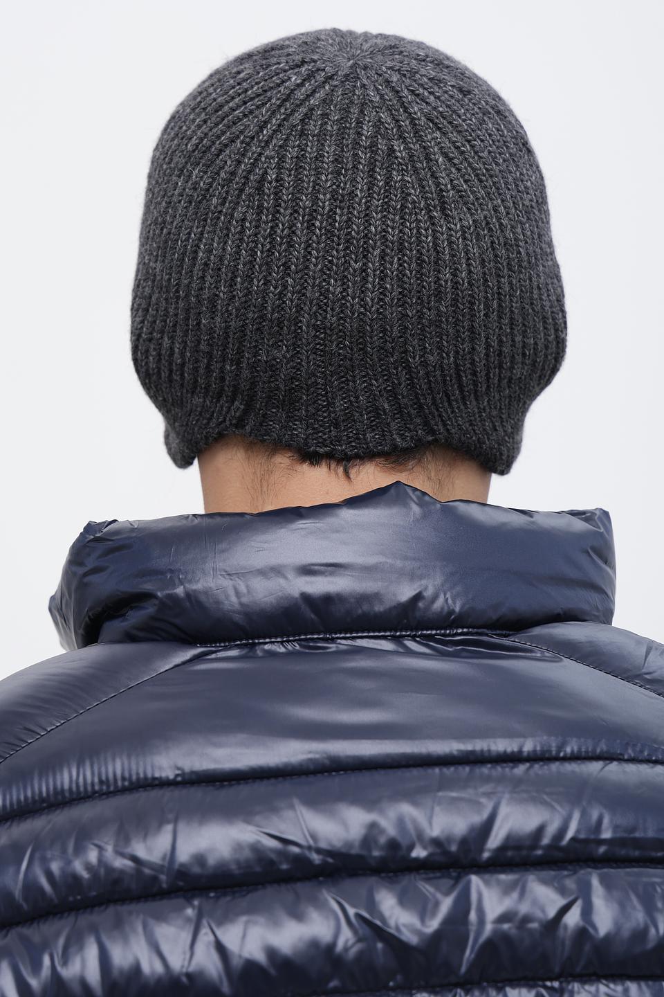 Шапка ADL man вязаная серая