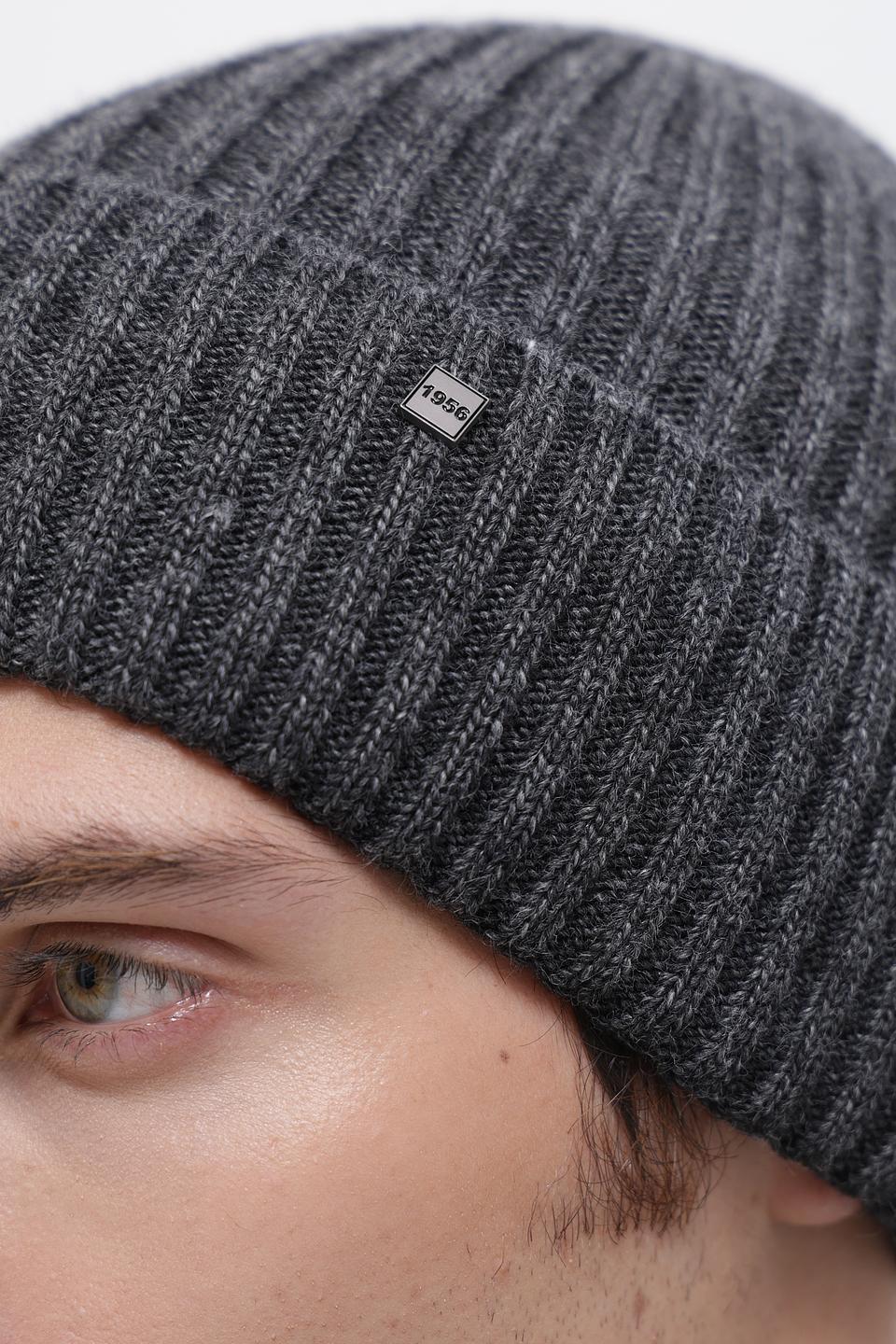 Шапка ADL man вязаная серая