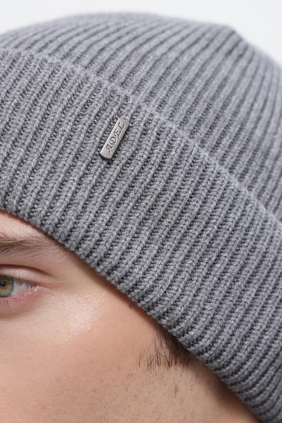 Шапка ADL man вязаная серая