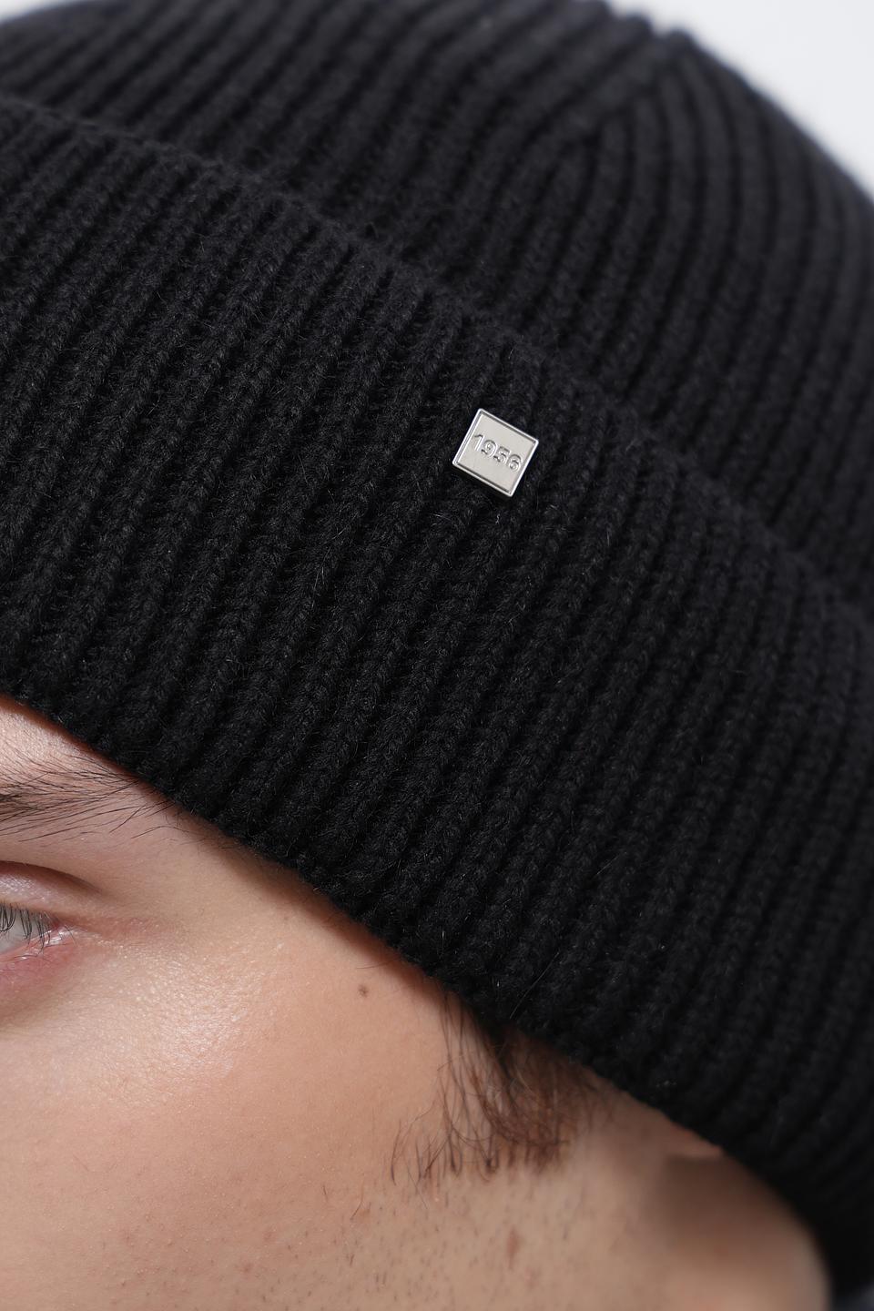 Шапка ADL man вязаная черная