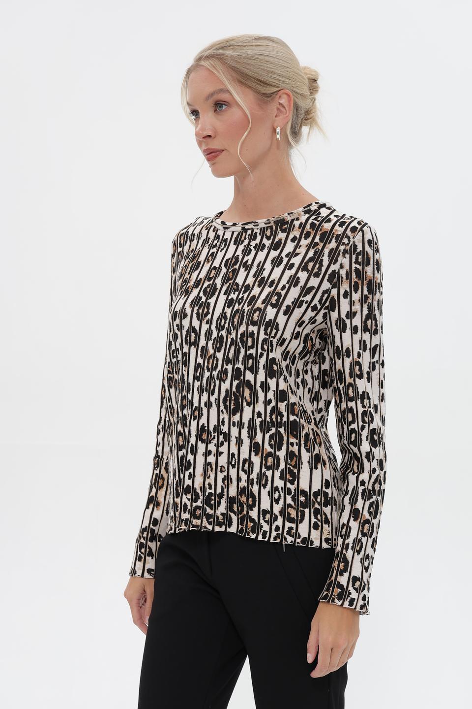 Пуловер Marc Cain с леопардовым принтом