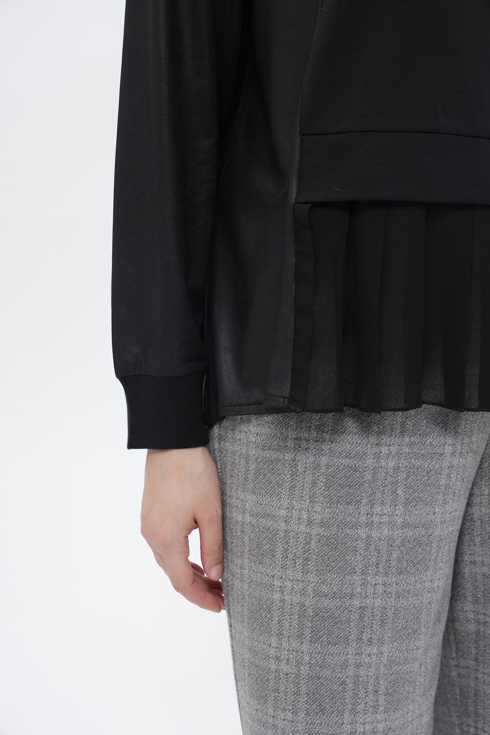 Блузка Tuzzi с оборками черная