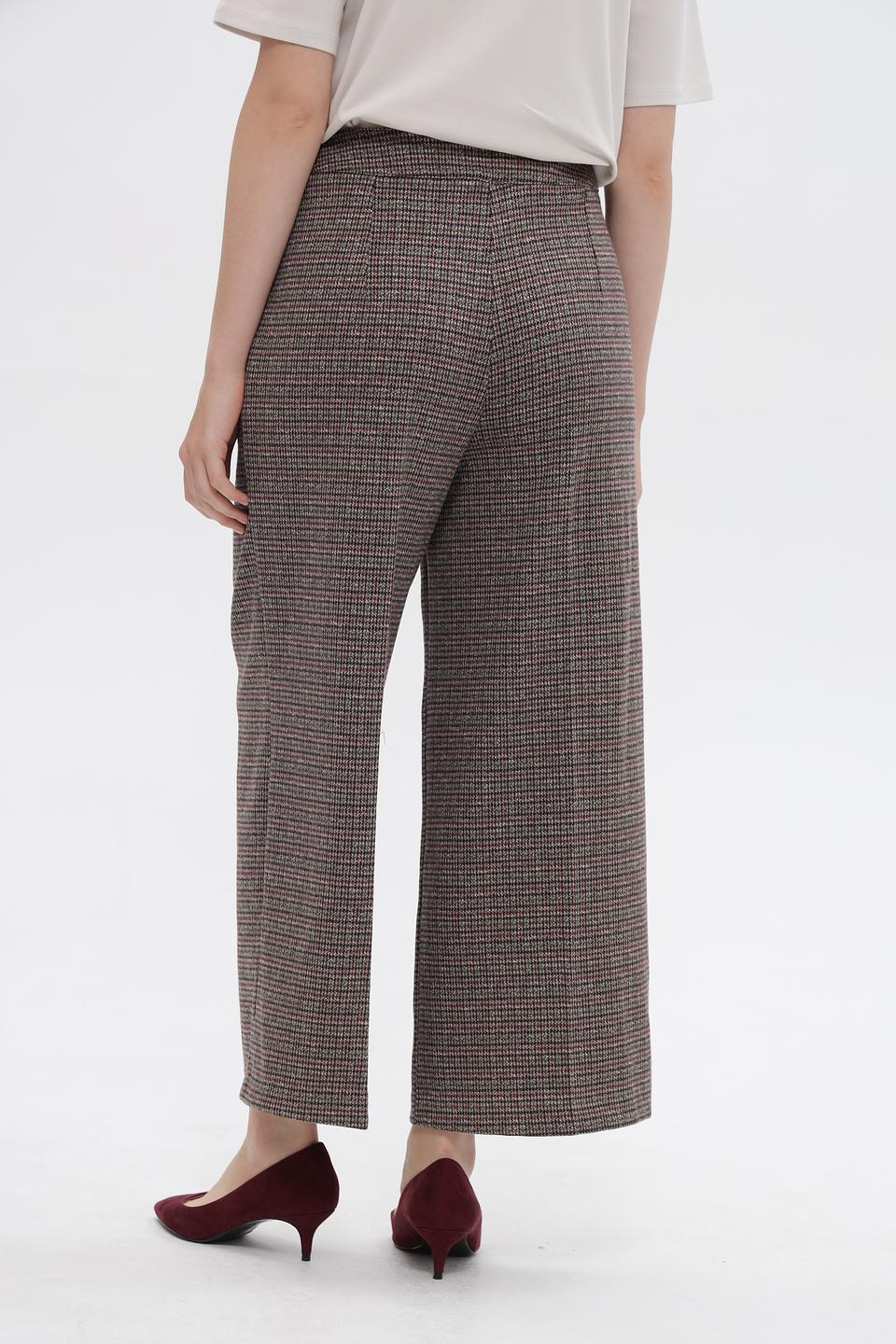 Брюки клетчатые More and More