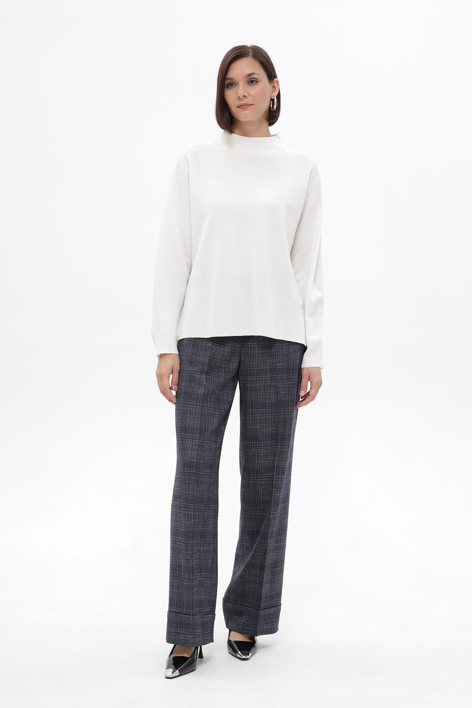 Пуловер UNQ женский молочный