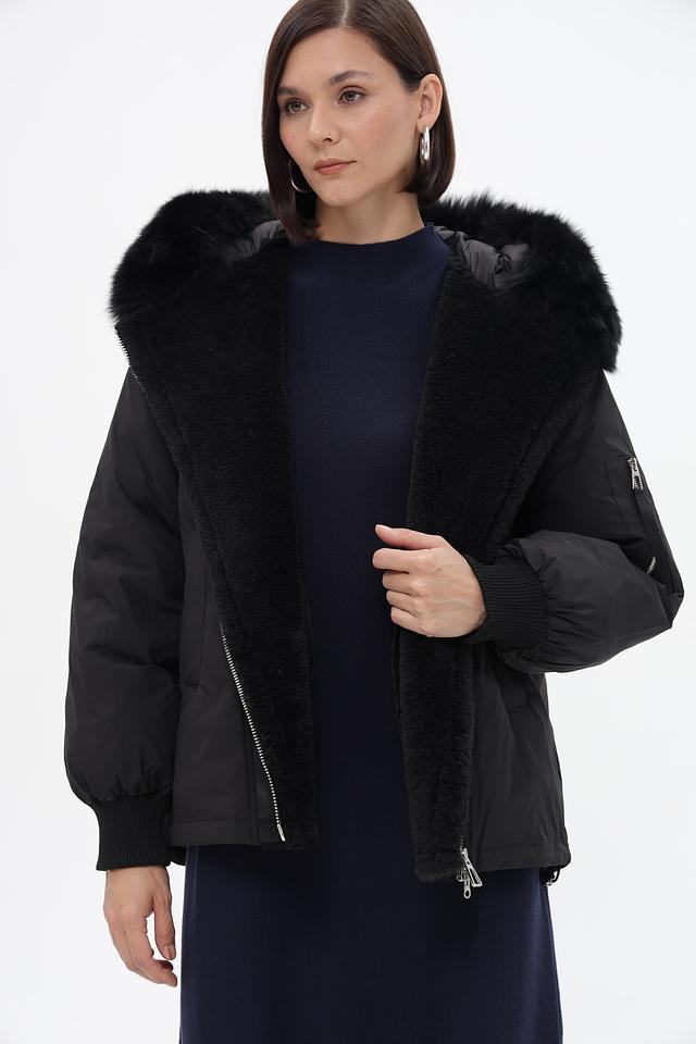 Куртка Electra style чёрная с мехом