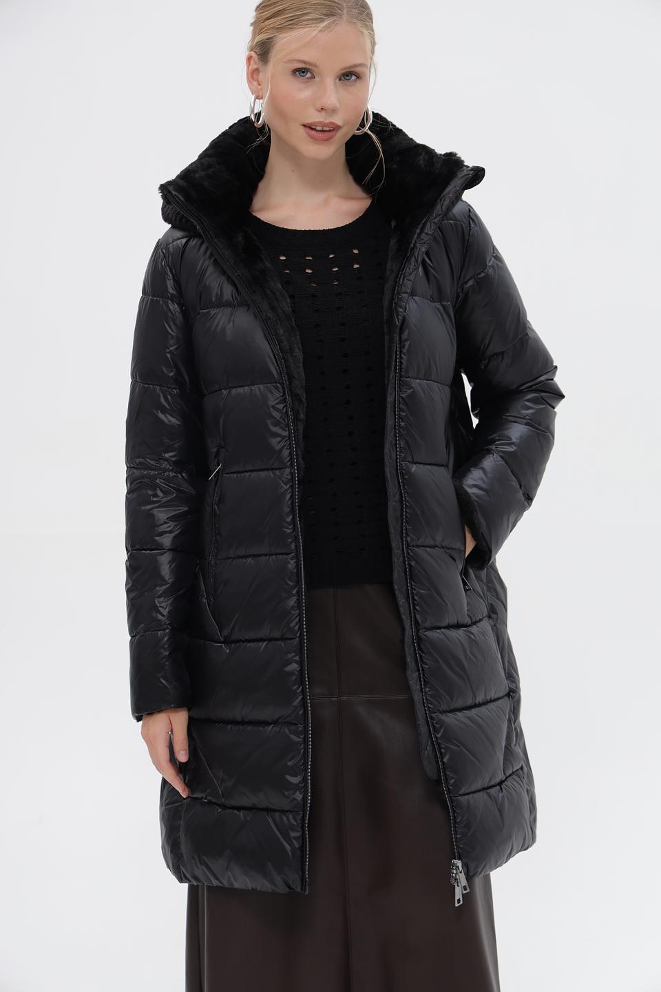 Пальто Milestone с мехом