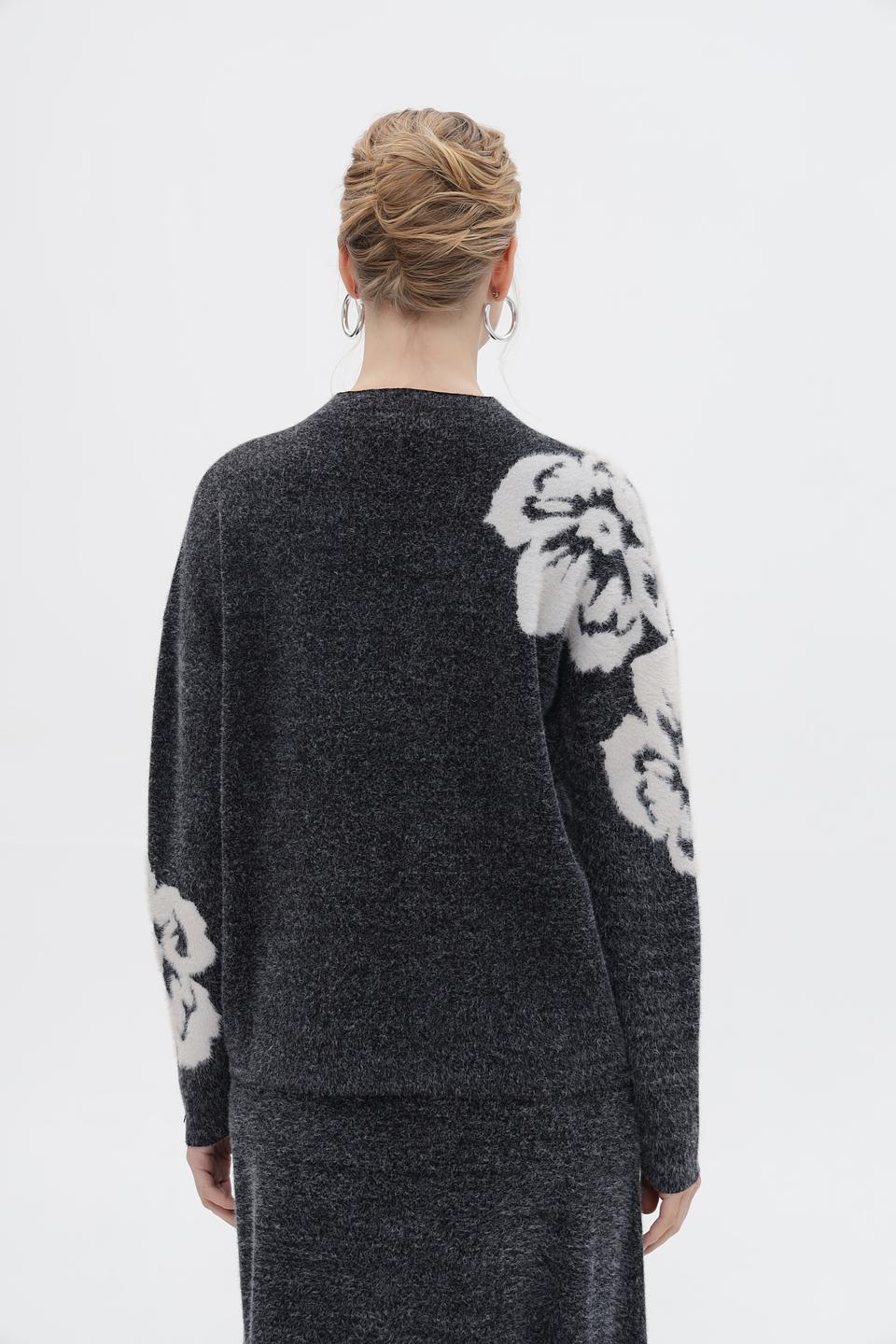 Пуловер UNQ с цветочным принтом