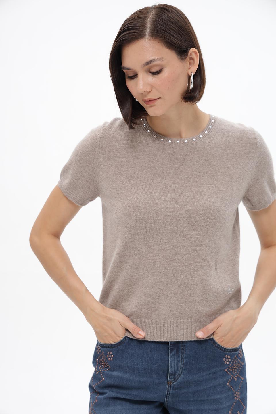 Пуловер Oui с жемчугом бежевый