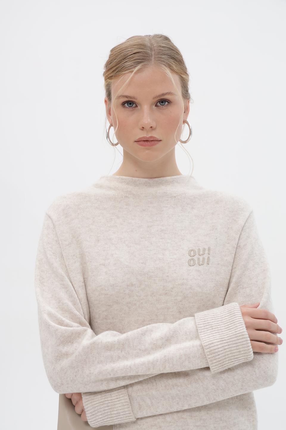 Пуловер Oui с вышивкой