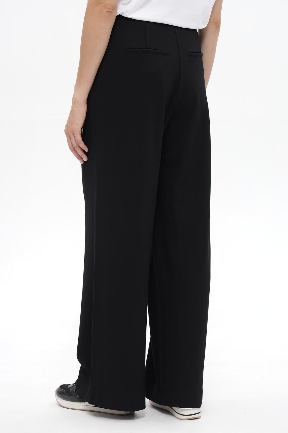 Брюки Monari черные широкие с защипами