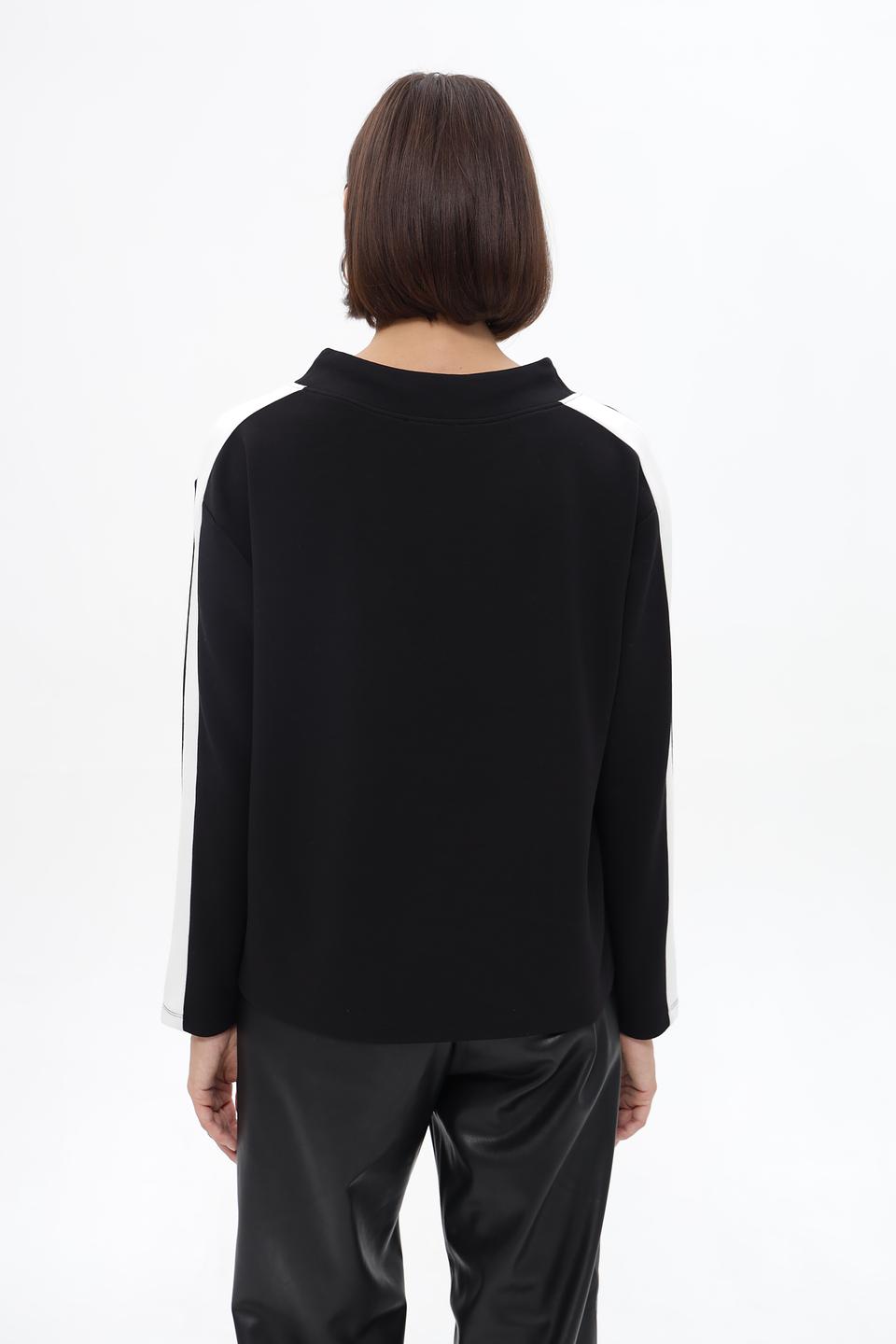 Пуловер Monari с полосой