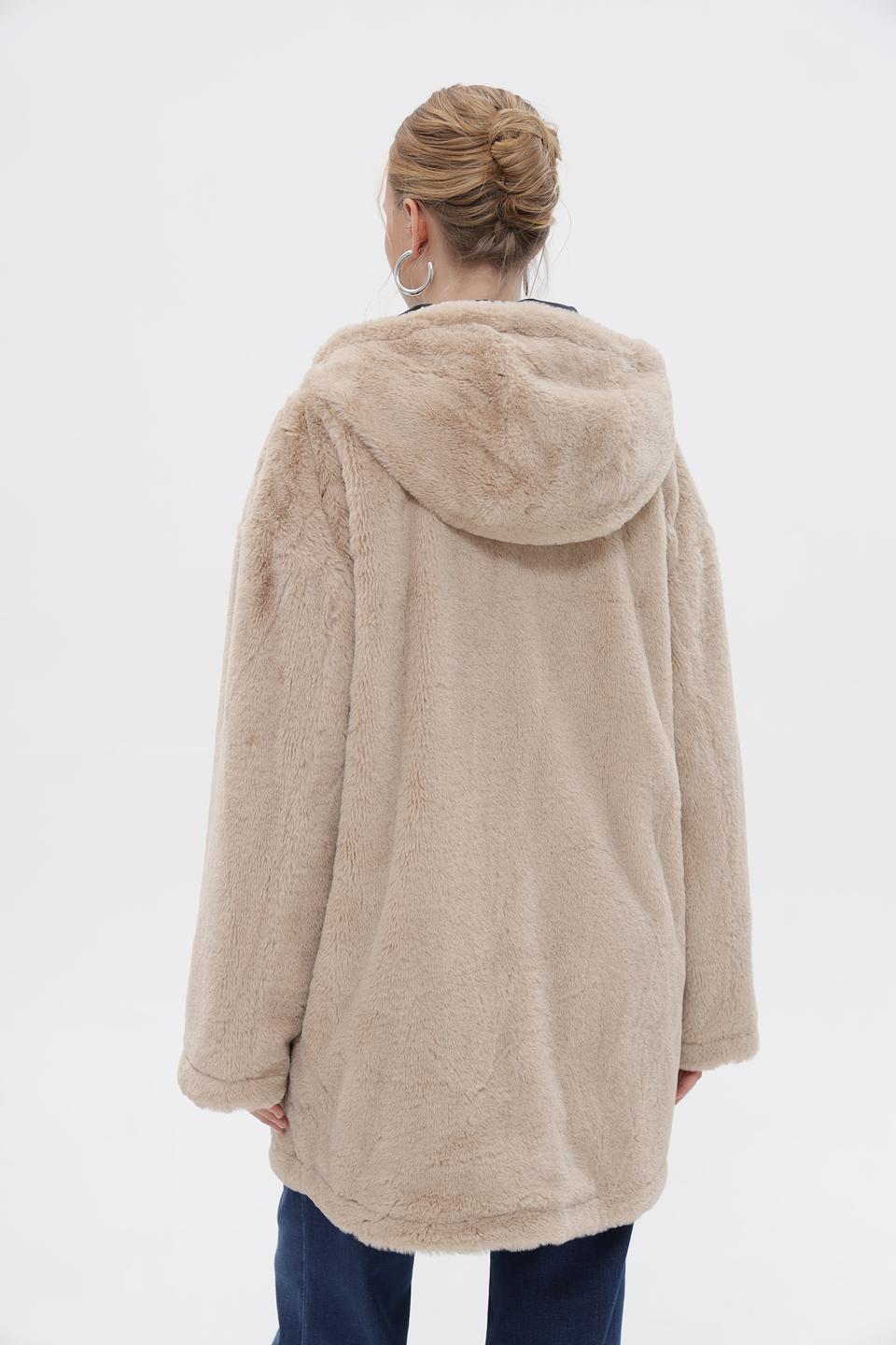 Пальто District с капюшоном бежевое