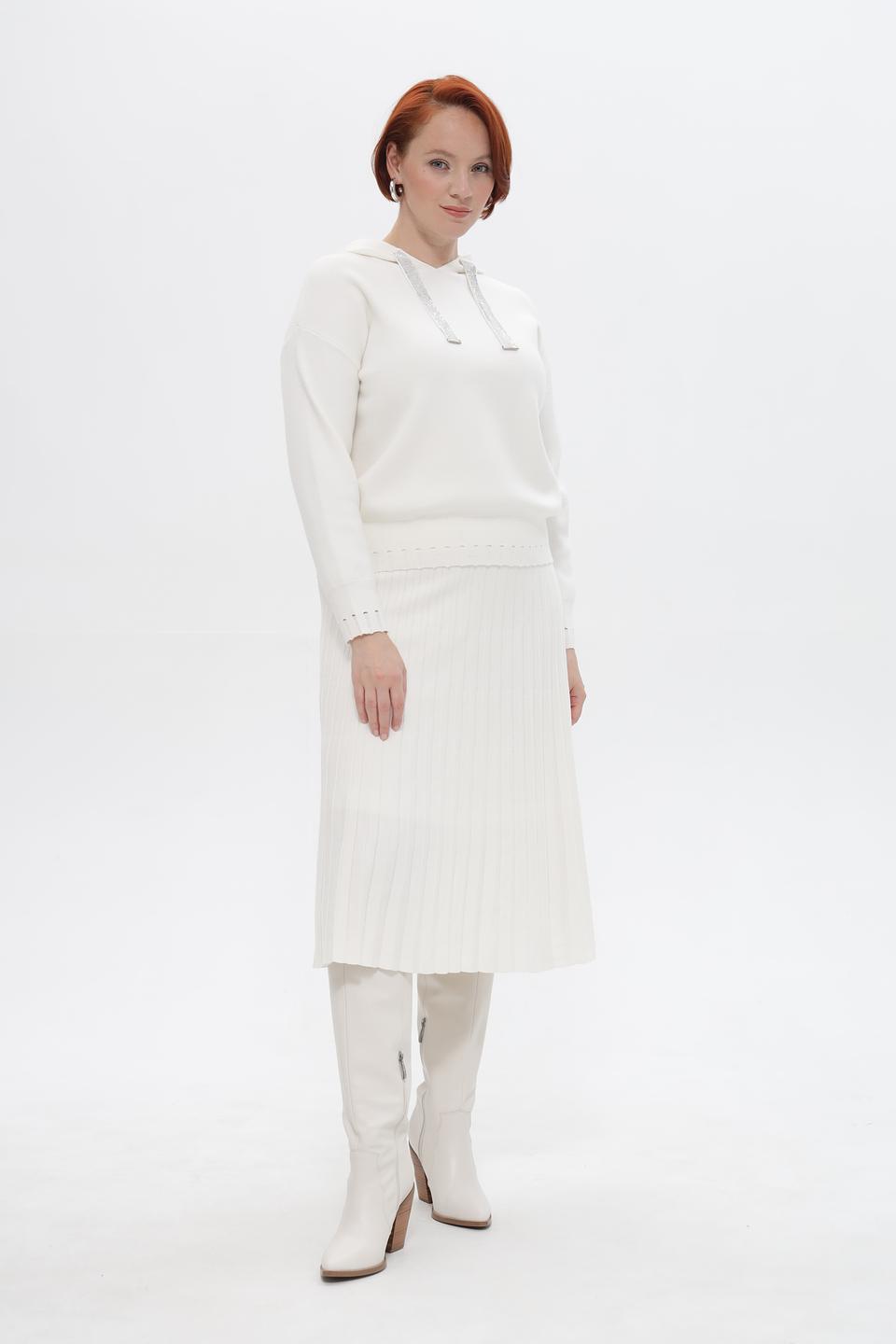 Джемпер Passioni с капюшоном молочный