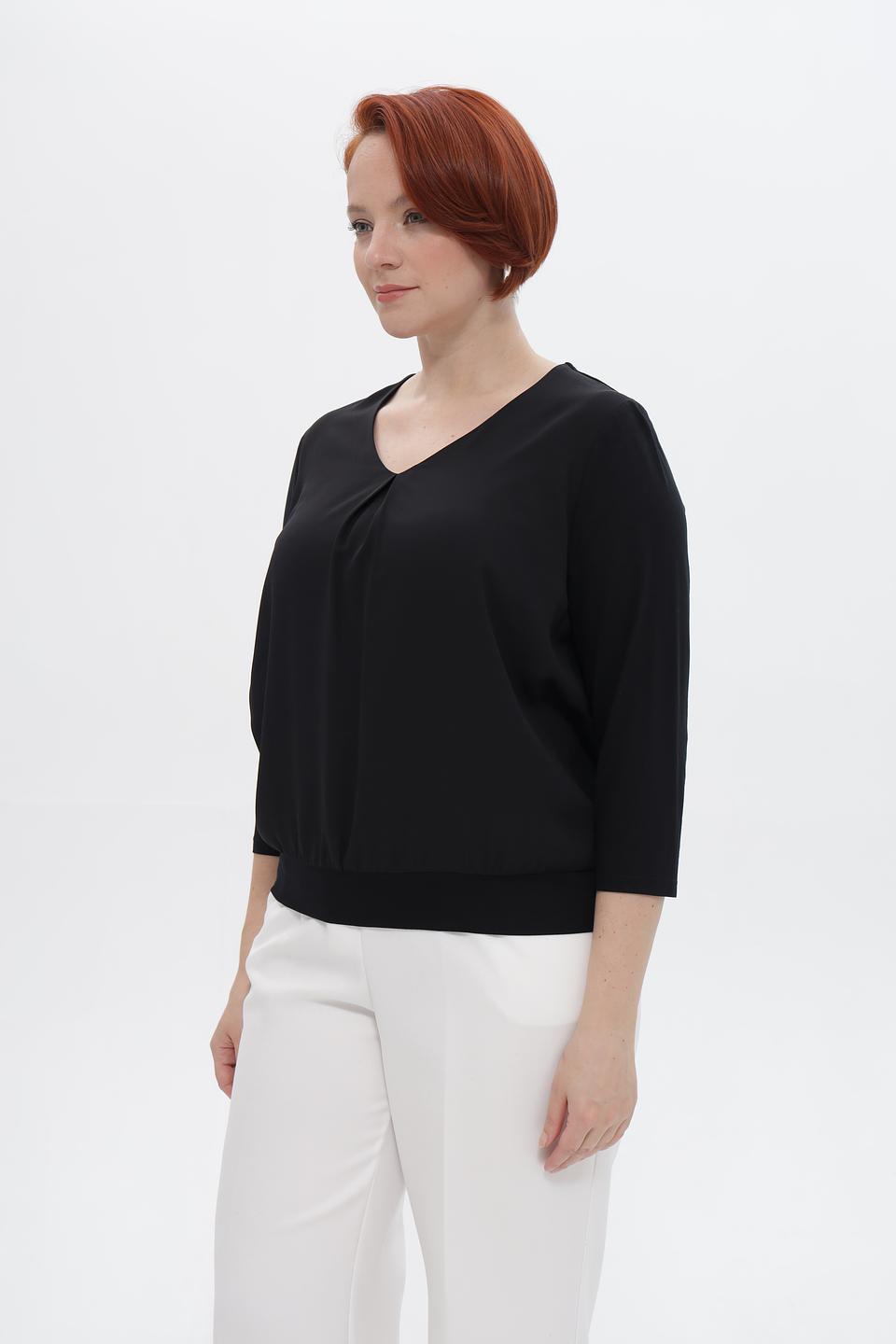 Блузка Frank Walder черная с V-образным вырезом