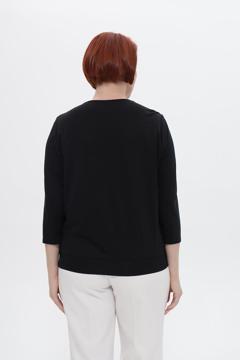 Блузка Frank Walder черная с V-образным вырезом