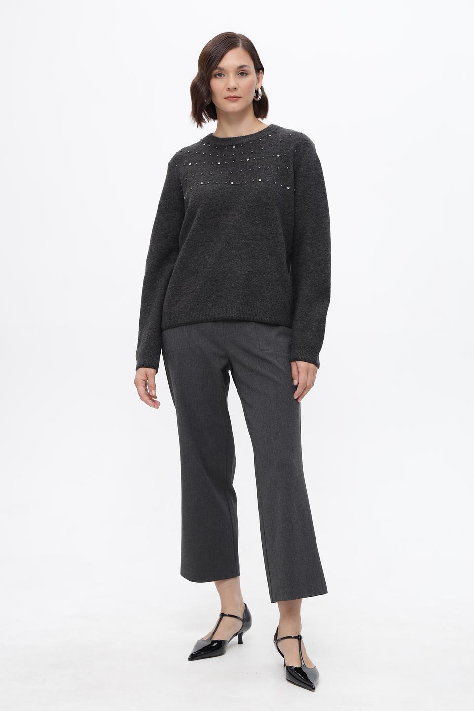 Пуловер Broadway с бусинами серый