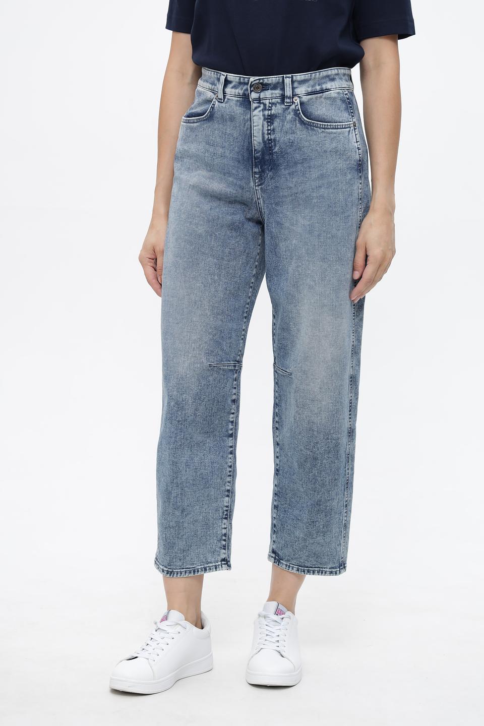 Джинсы Marc Cain голубые с потертостями