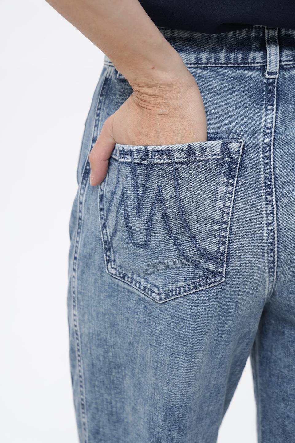 Джинсы Marc Cain голубые с потертостями