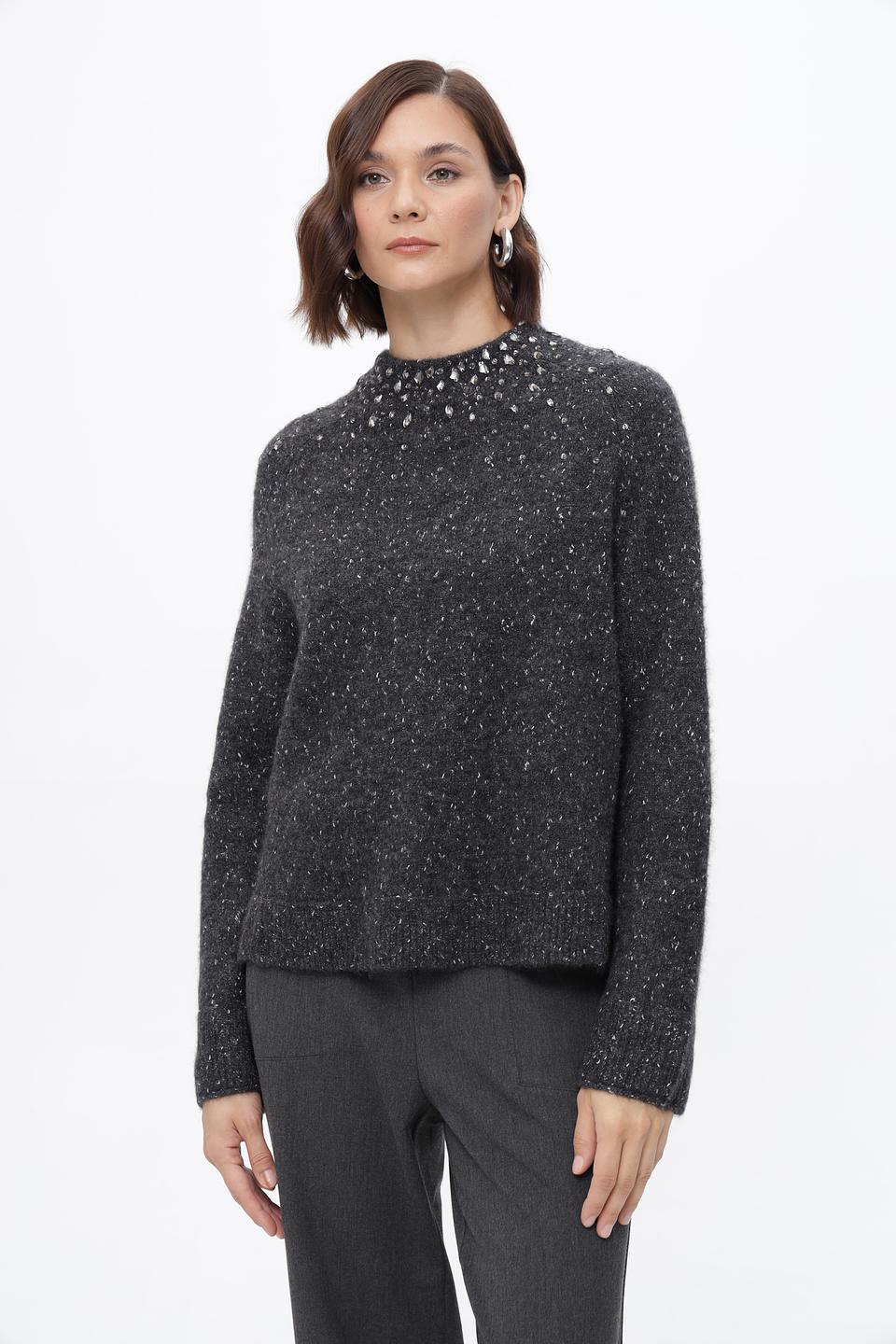 Пуловер Marc Cain с пайетками