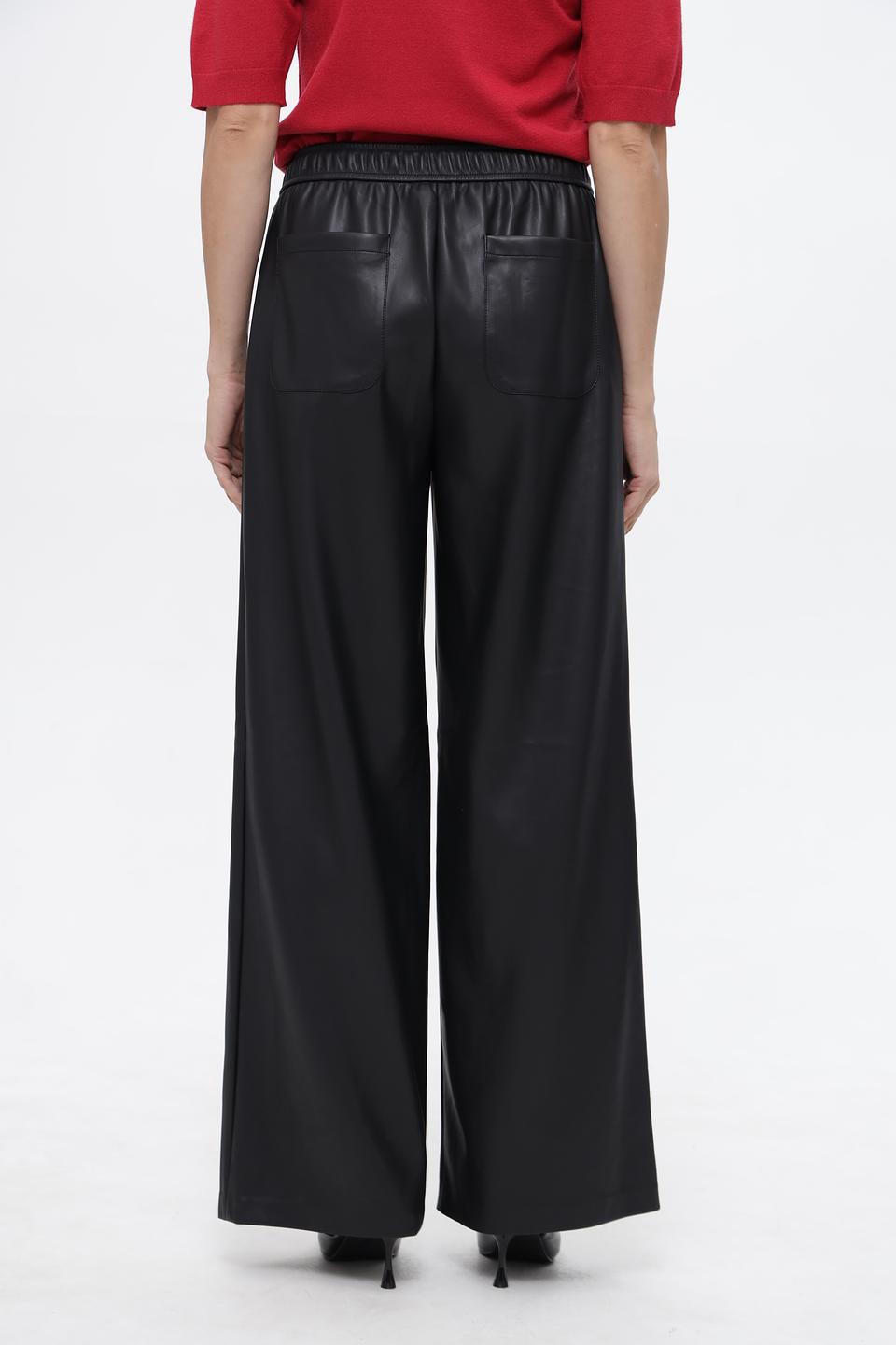 Брюки Lecomte из экокожи черные