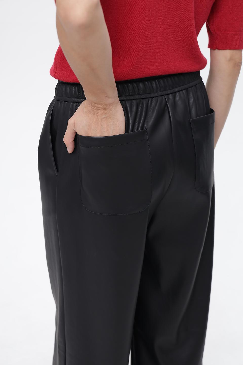 Брюки Lecomte из экокожи черные