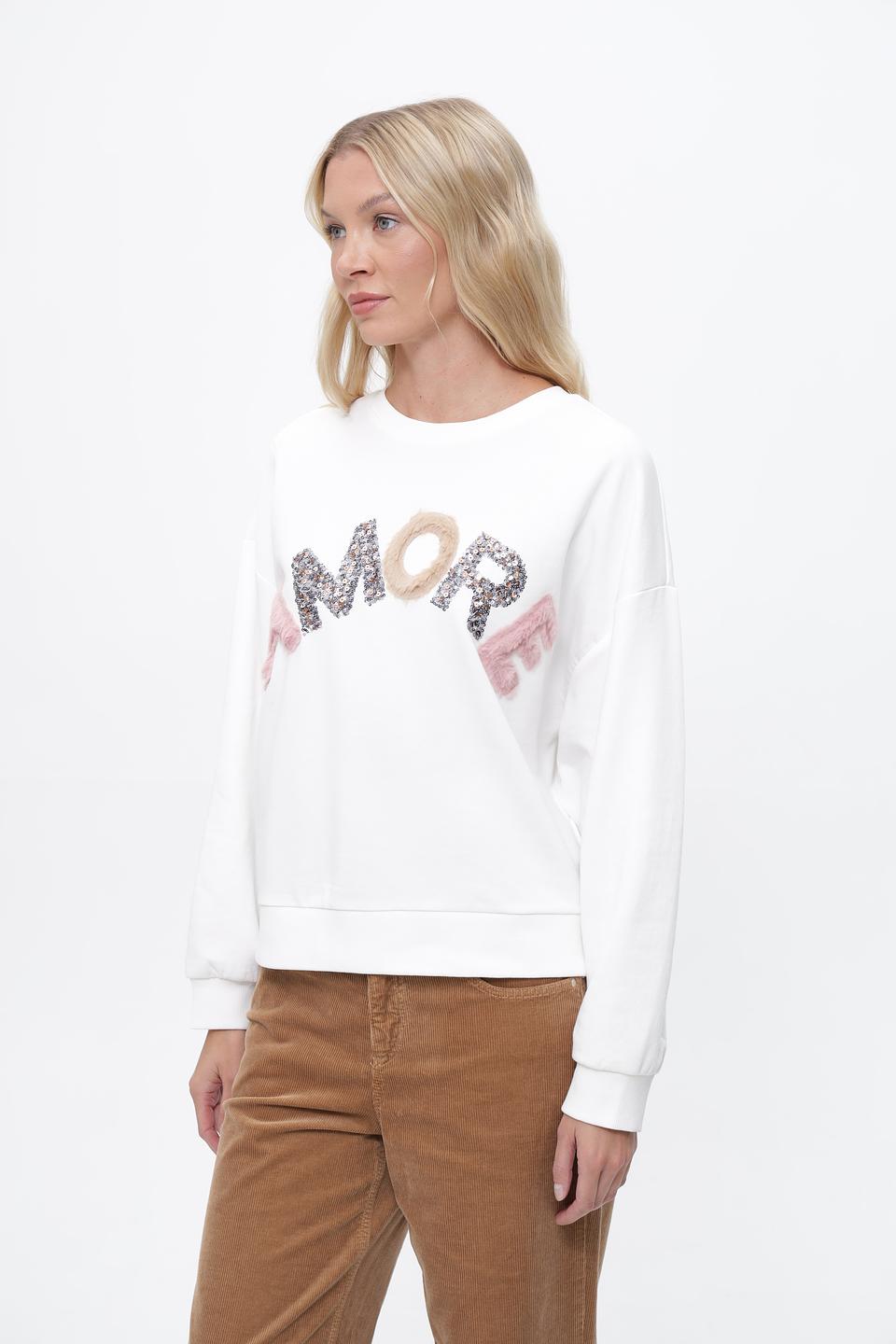 Пуловер More and More с надписью