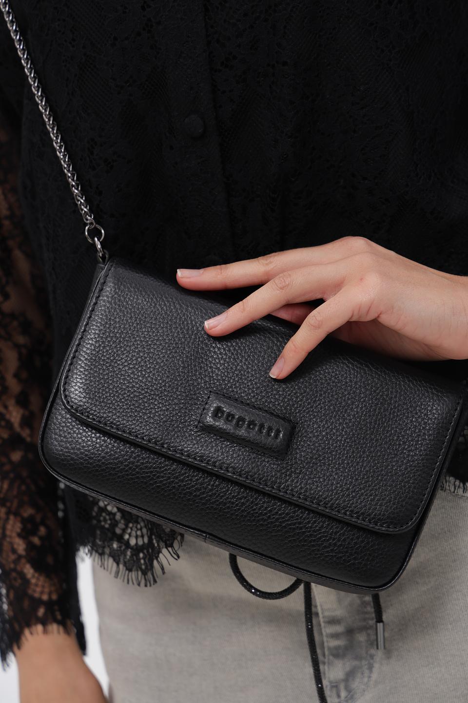 Сумка Bugatti кожаная черная