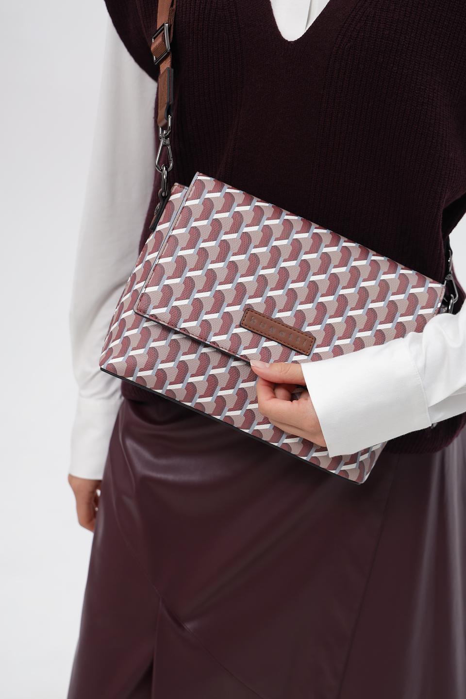 Сумка Bugatti с принтом