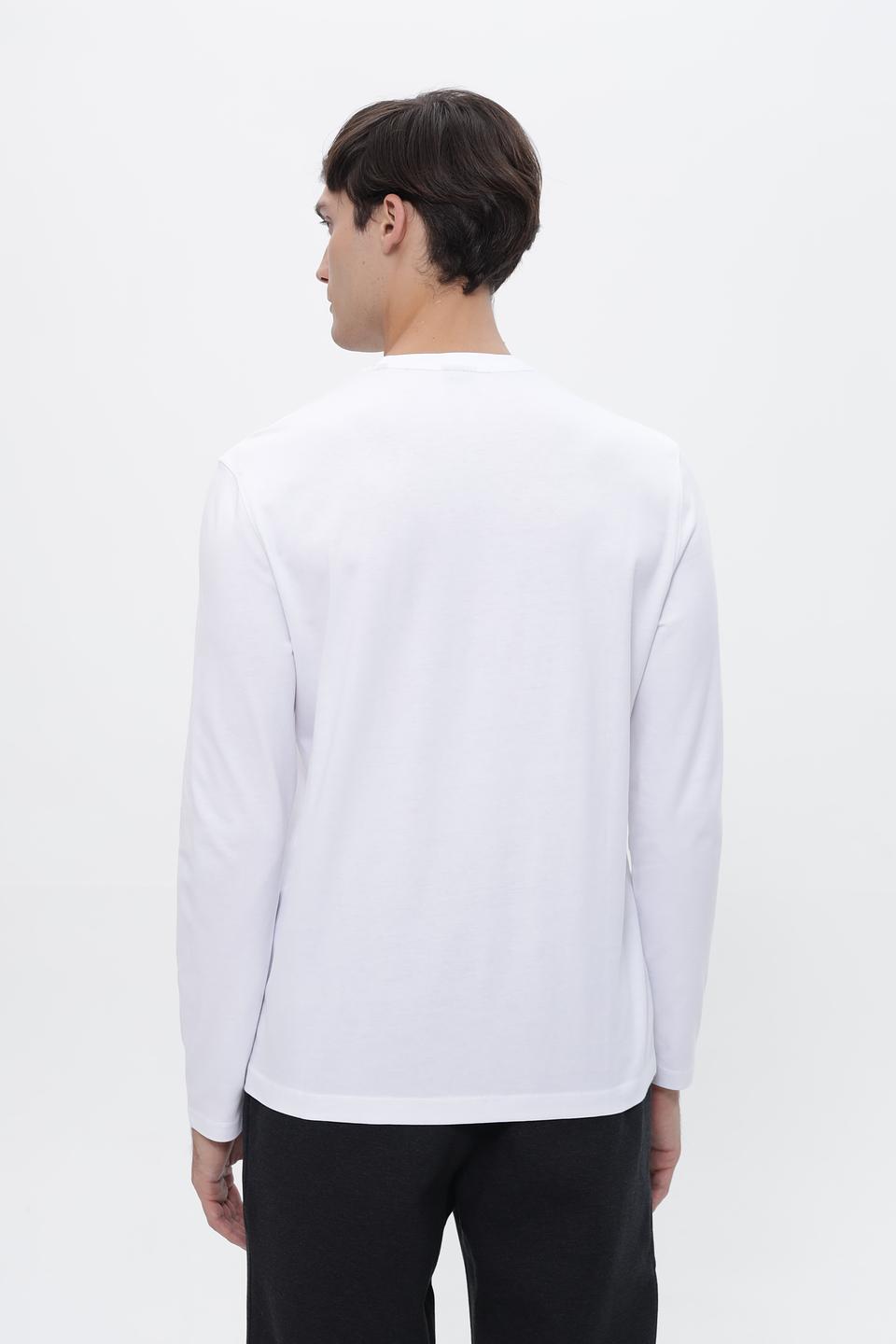 Лонгслив Bugatti белый