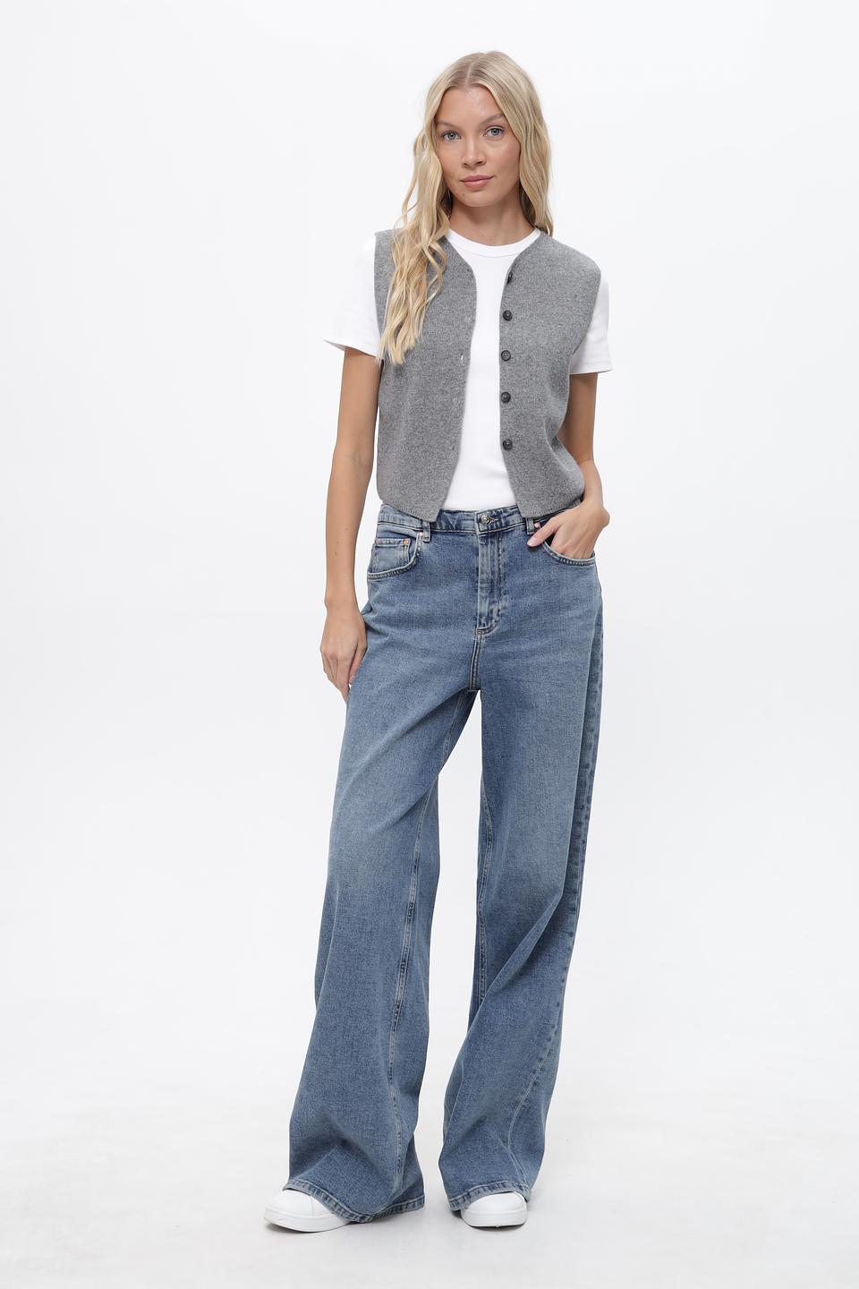 Жилет Oui серый с пуговицами