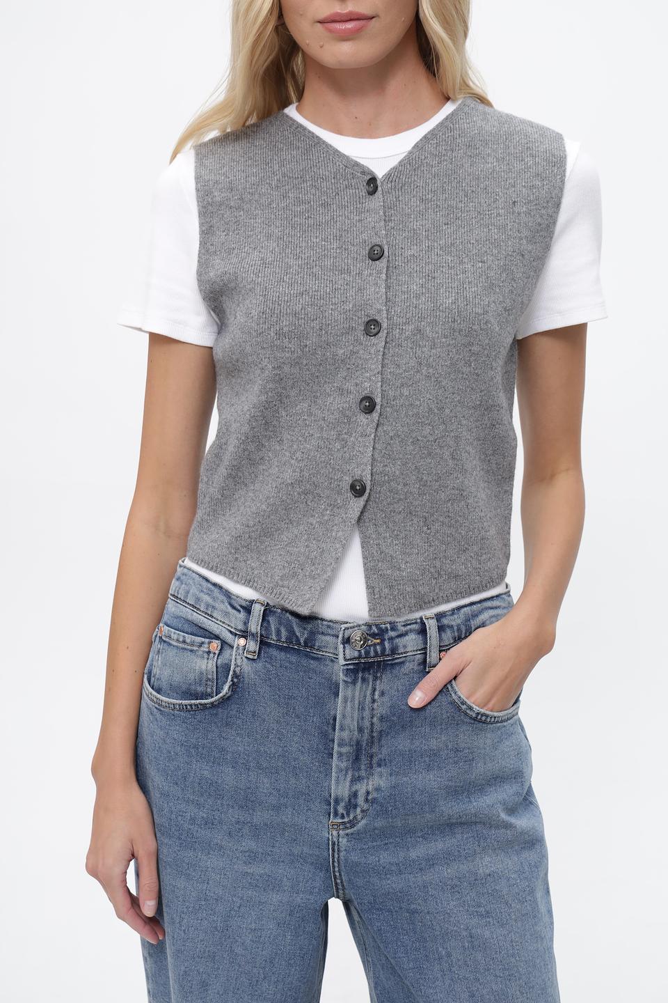 Жилет Oui серый с пуговицами
