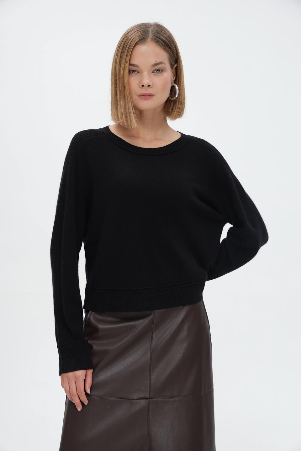 Пуловер Marc Cain чёрный