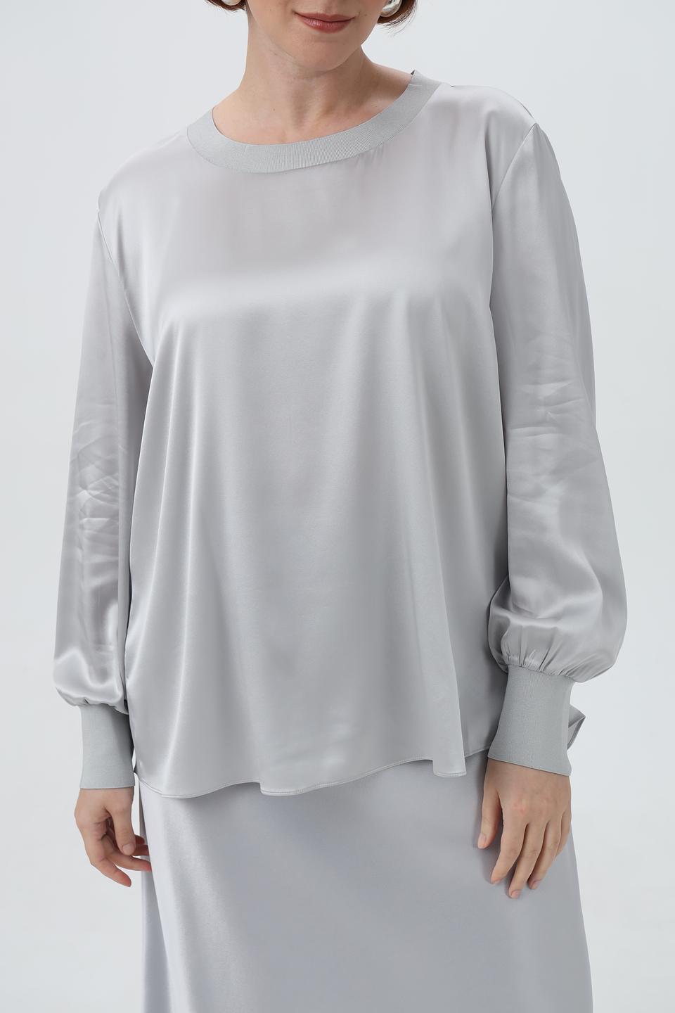 Блузка Herzens Angelegenheit атласная серая