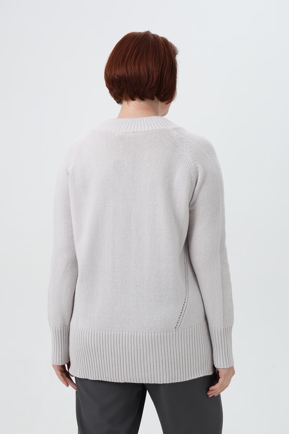 Пуловер Lebek с ажурной вставкой