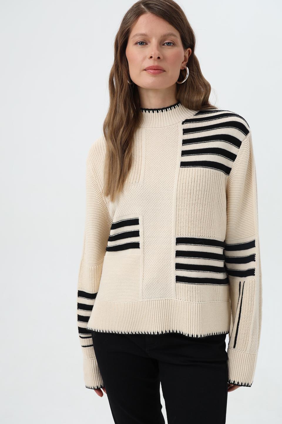 Пуловер Lecomte в полоску бежевый