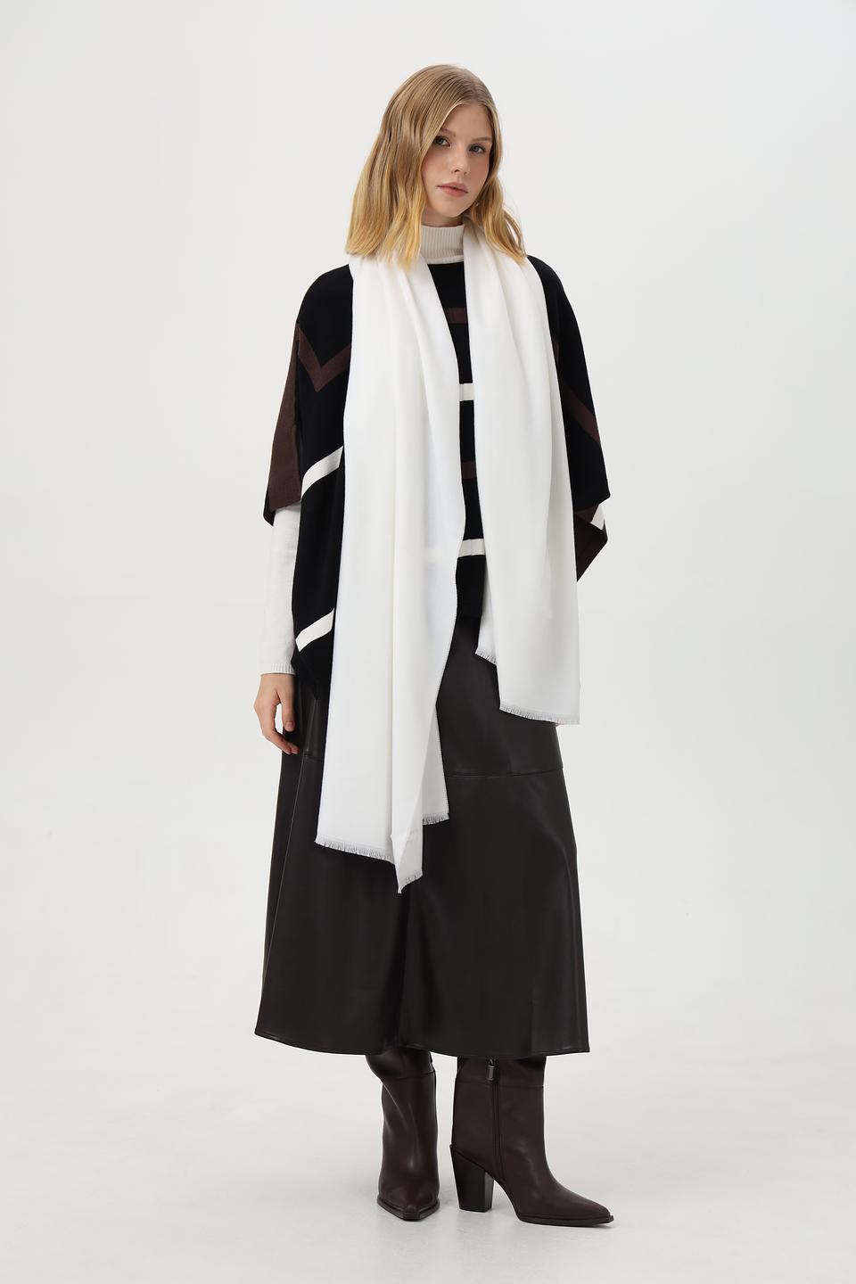 Шарф Bugatti однотонный белый